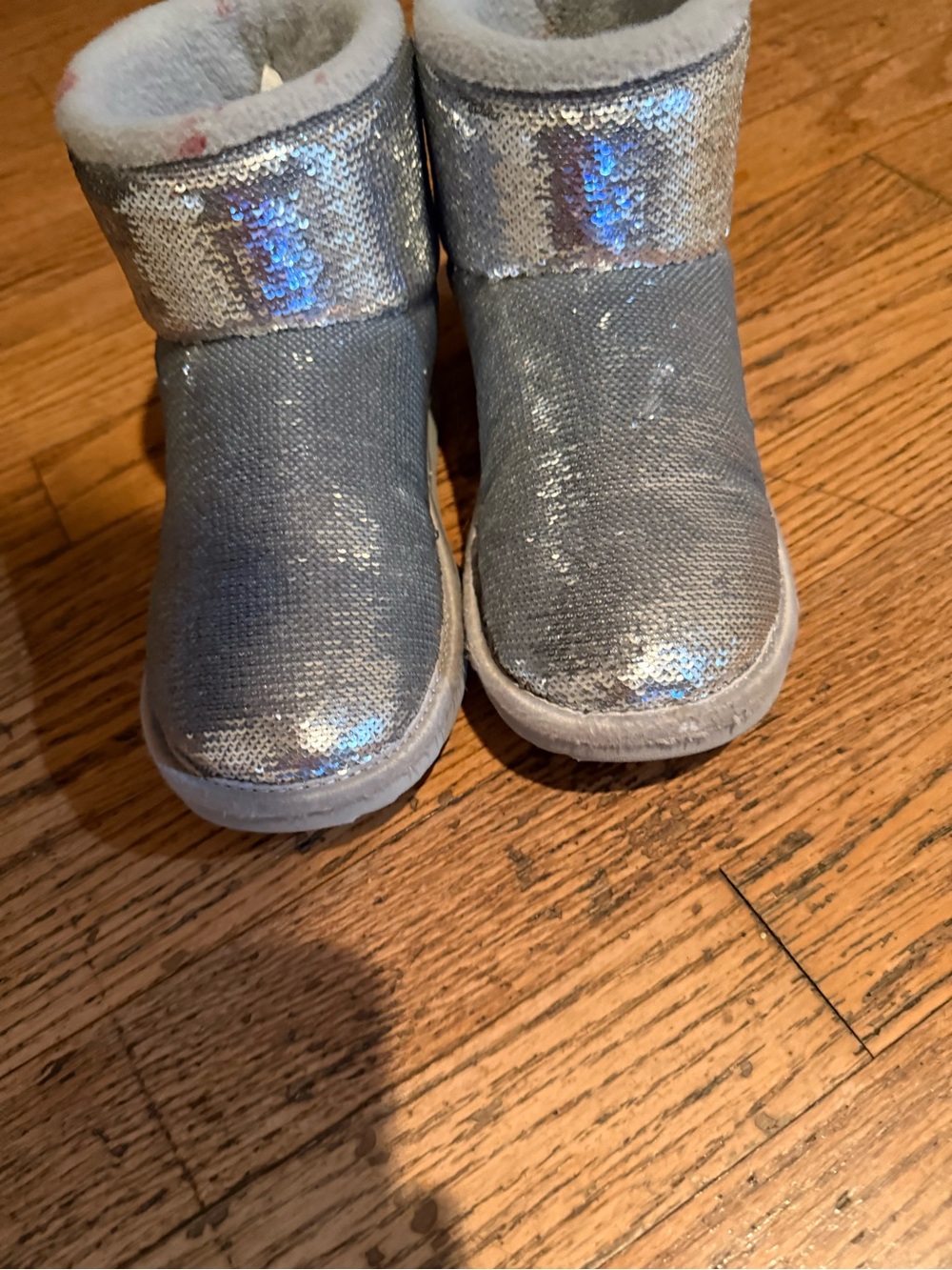 UGG Kids Classic Mini Mirror Ball Silver Sequin Boots Size 5
